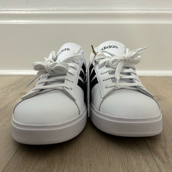 Adidas Grand Court Lifestyle Sneakers. Size 10. Cloud White. - Picture 4 of 7